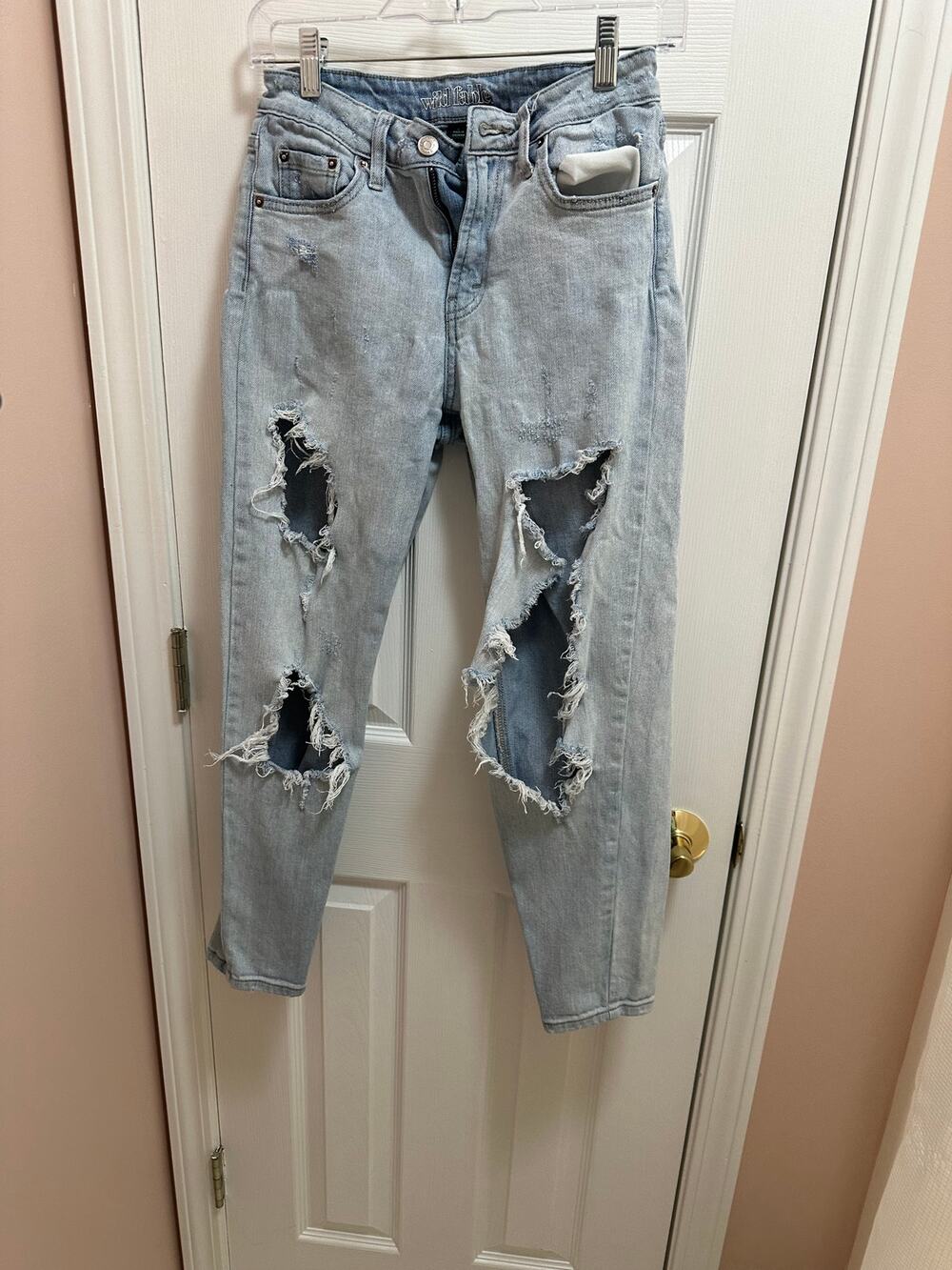 Wild Fable Distressed Jeans Size 30 High-Rise Mom Jeans Size 0